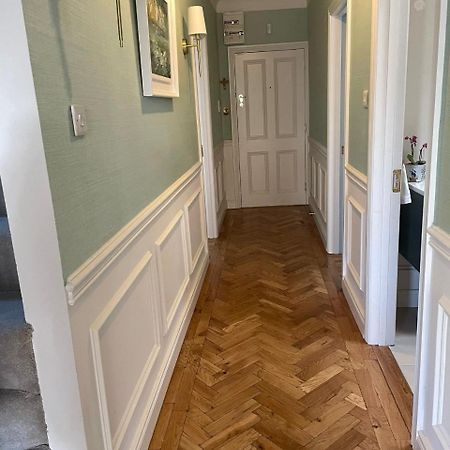 블랙록 Deansgrange Road B&B 외부 사진