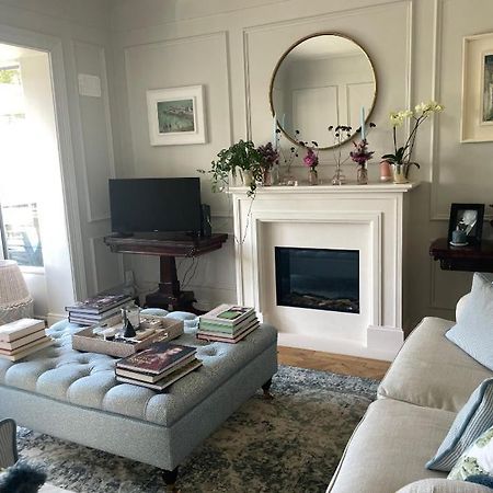 블랙록 Deansgrange Road B&B 외부 사진